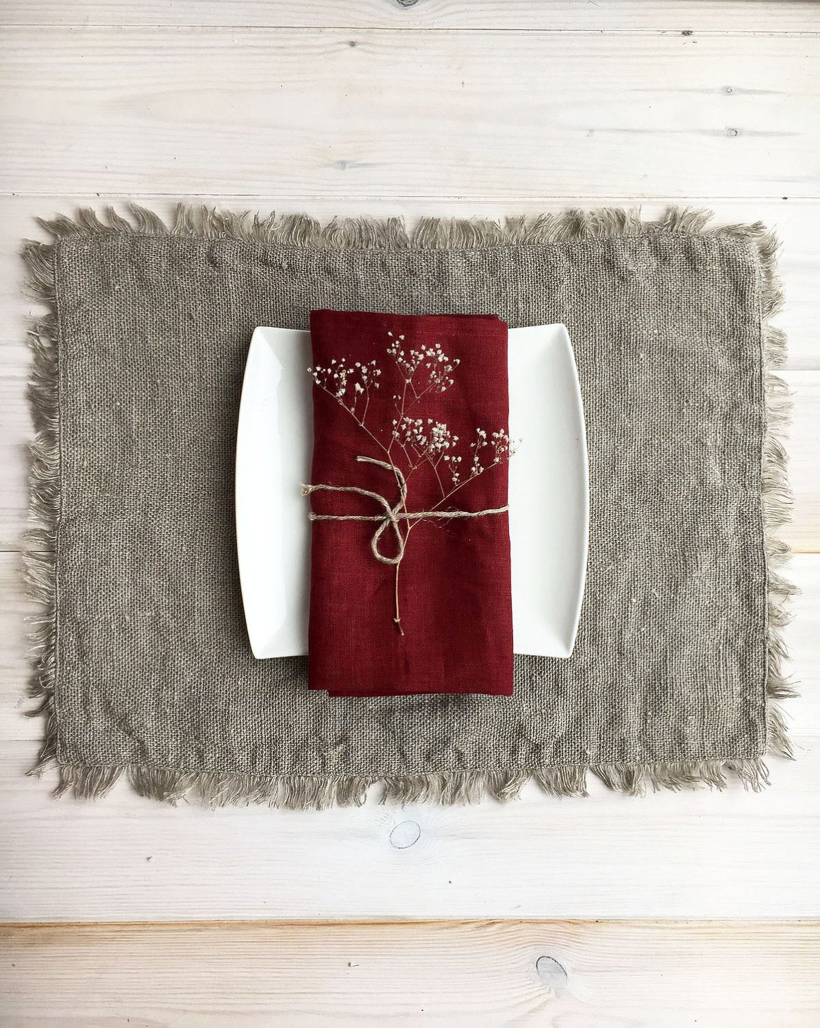 Linen Placemats and Cloth Napkins, Set of Placemats and linen napkins -  Linenbee