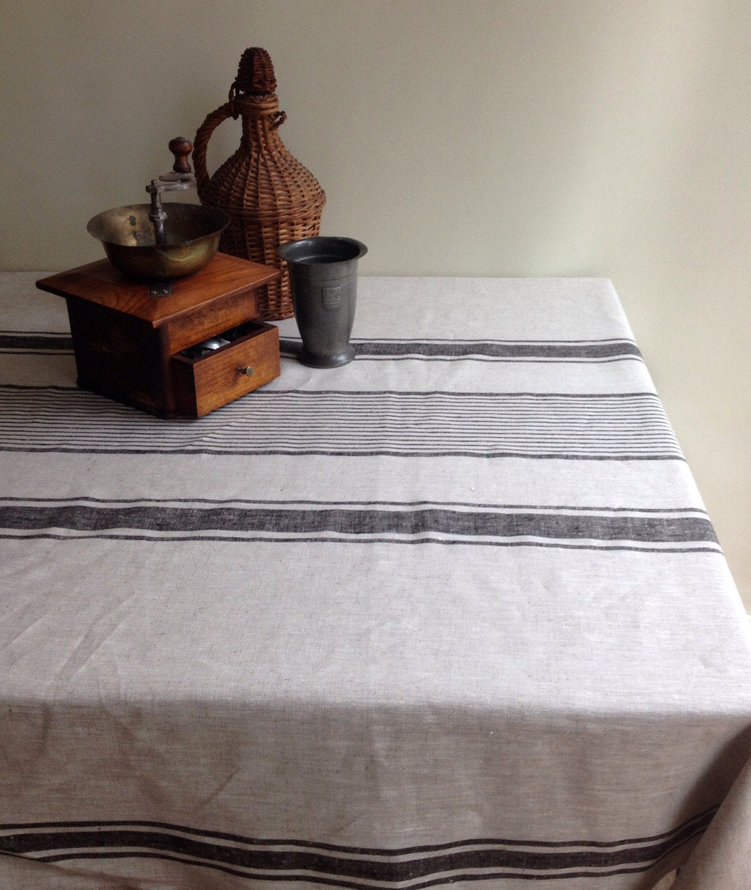 100% Linen tablecloth store with LACES Romantic Luxury Premium quality linen PREWASHED French table cloth rustic rectangle square oval country